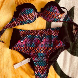 Geometric Bikini Set ( High-waisted shorts)